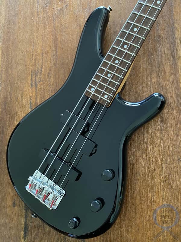 Yamaha Motion B Bass, 2005, MB 40, Black, 32” Medium Scale | Reverb