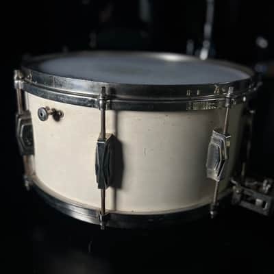 Vintage 1936 Ludwig & Ludwig 6.5x14" Super Solid 1ply Maple Snare Drum in White Duco & Nickel Plated Hardware image 7