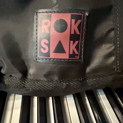 Kurzweil PC3LE6 Performance / MIDI controller Keyboard. + “anvil” case + RokSak gig bag image 8