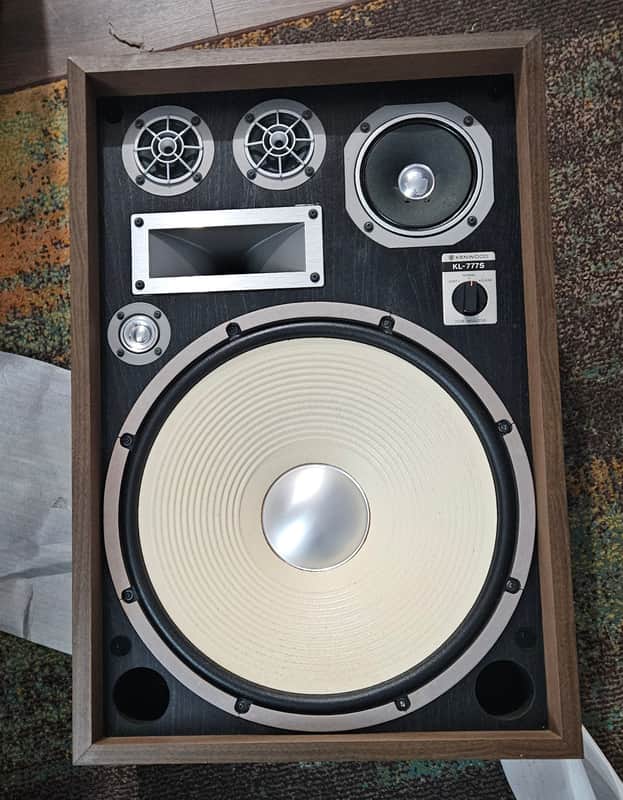 Kenwood KL-777S 1976 - Walnut image 1