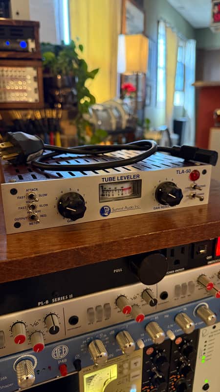Summit Audio TLA-50 Tube Leveling Amplifier | Reverb