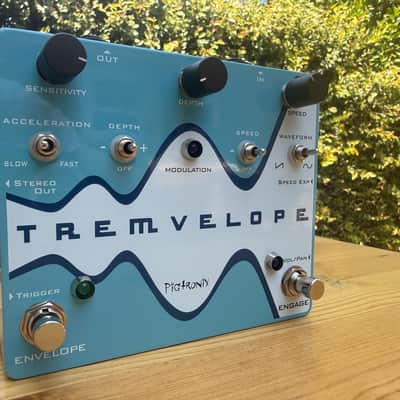 *MINT* Pigtronix Tremvelope 2010s - Original Box, Power Supply & Manual image 4