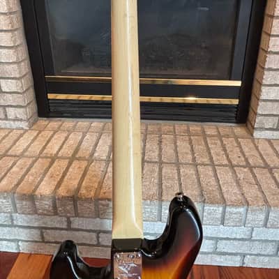 Fender 60th Anniversary American Jazz Bass 2005 - 2006 - 3-Color Sunburst image 6
