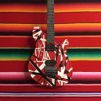 EVH Striped Series Wolfgang Special Striped 2024 - Red/Black/White image 2