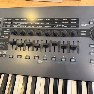 Yamaha Montage 8 Flagship Synthesizer - Black image 6