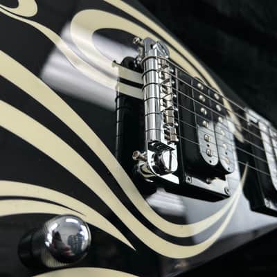 B.C. Rich KKV Kerry King V - Tribal Art w/ Fitted Case image 4