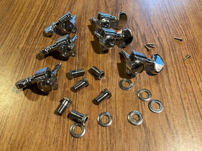 Grover Tuning heads, 3 to a side image 1
