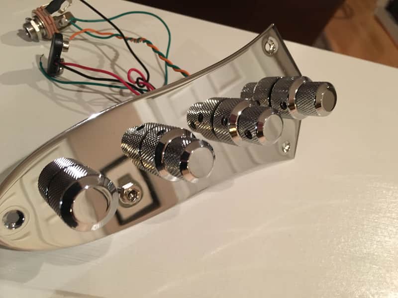 East J -Retro 01 Deluxe Jazz Bass Preamp 2017 Chrome image 1