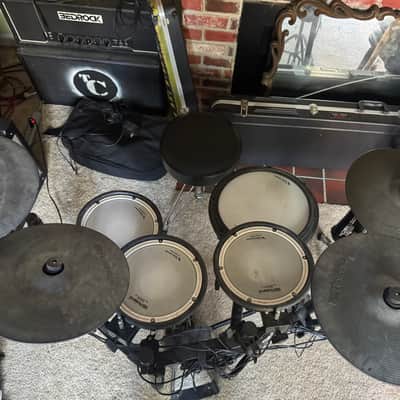 Roland TD-17KV-S W/Pearl Throne & Hi-Hat Stand Vic Firth Headphones image 7