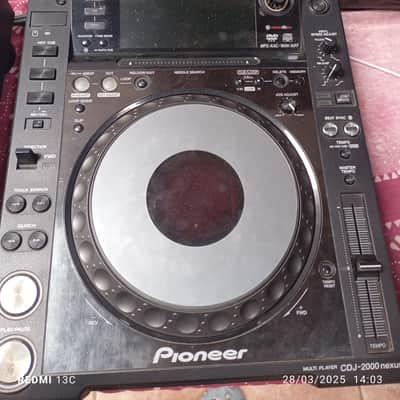 Pioneer CDJ-2000NXS2 Professional Multi Player 2010s - Black image 1