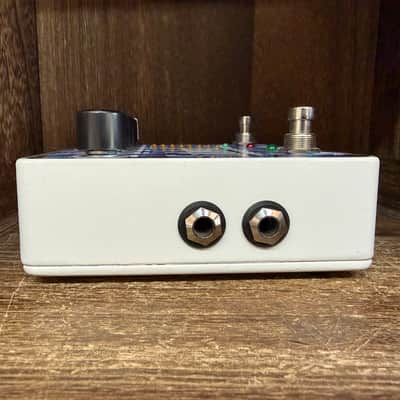 Electro-Harmonix Cathedral Stereo Reverb 2009 - 2020 - Blue / Purple image 4