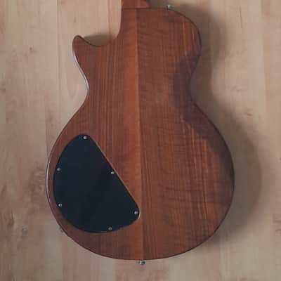 Gibson "The Paul" 1978 Natural Walnut with all original parts in original "chainsaw" case. Both in excellent condition image 3