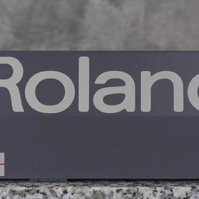 Roland JUNO-106 Programmable Polyphonic Synthesizer in Very Good condition image 18