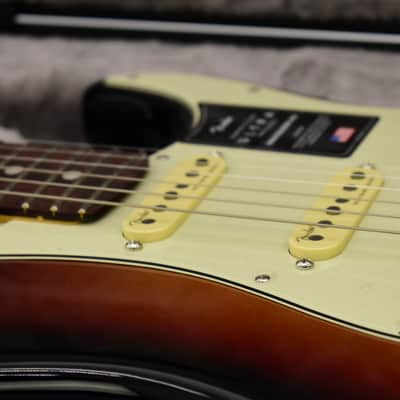Fender American Ultra Stratocaster HSS 2022 Ultraburst image 21