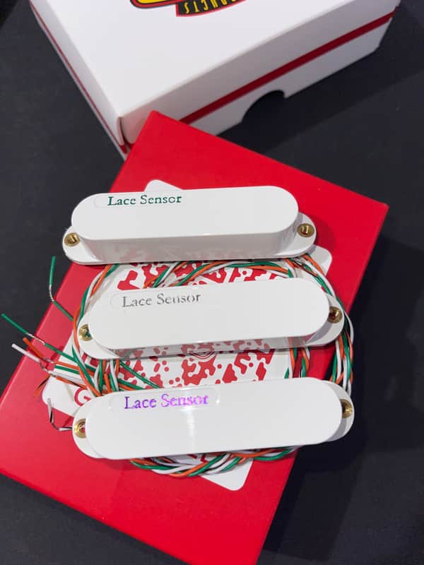Fender LACE Sensors “Triple Rainbow” Set