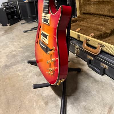 Carvin AE-185 Cherry Sunburst 1995 - Cherry Sunburst on Flamed Maple image 7
