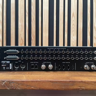 RME M-32 DA Hi-Precision 192kHz 32-Channel MADI / ADAT to Analog Converter 2010s - Blue image 3