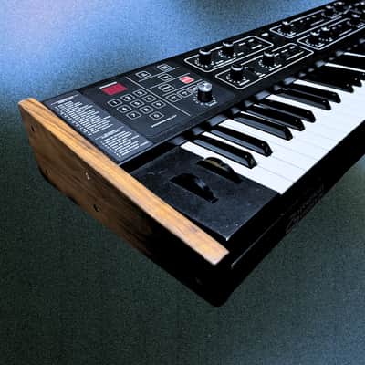 Sequential Prophet 600 GLIGLI Mod 61-Key 6-Voice Polyphonic Synthesizer 1982 - 1985 - Black with Wood Sides image 8