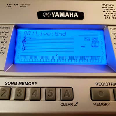 MUST SEE!!! YAMAHA DGX 500 SEMI-WEIGHTED 88-KEY DIGITAL PIANO IN AMAZING CONDITION! image 13