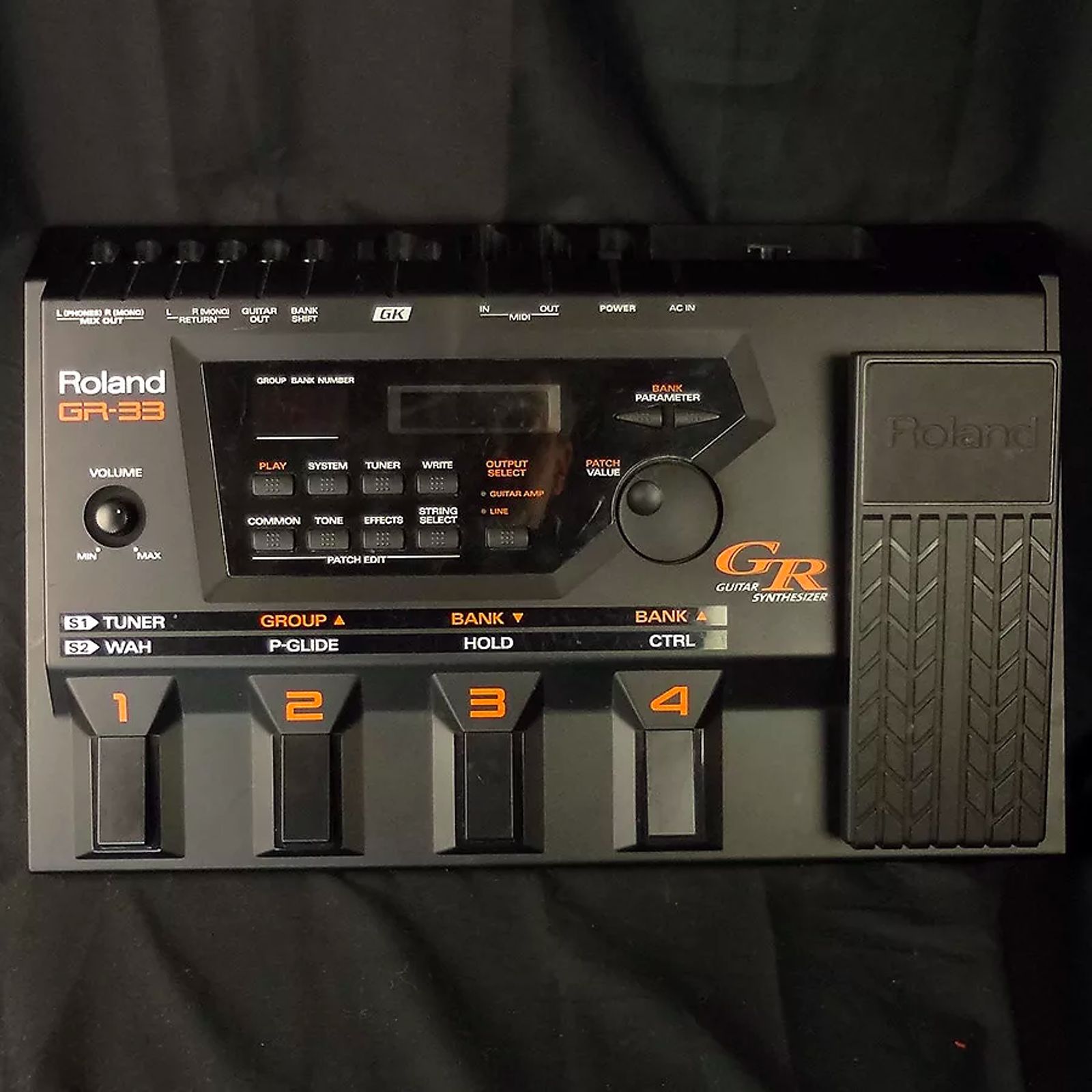 Roland GR-33 Guitar Synthesizer | Reverb