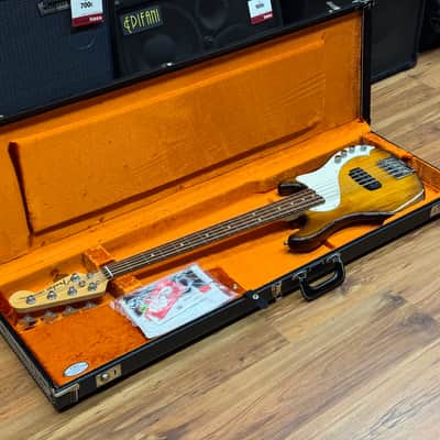Fender American Deluxe Dimension Bass V Violin Burst image 20