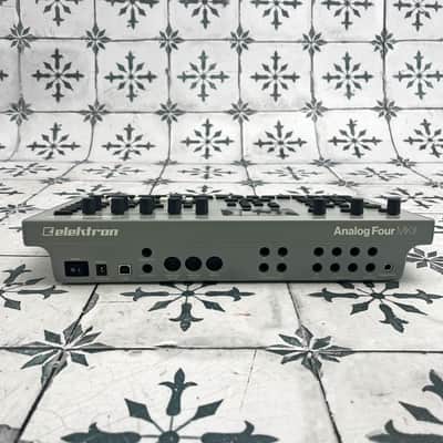 Elektron Analog Four MKII 4-Voice Tabletop Analog Synthesizer image 4