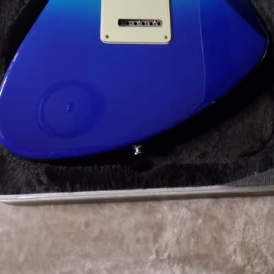 Fender Player Plus Meteora HH 2022 - Present - Belair Blue image 4