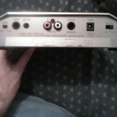 Zoom GM-200 Guitar Amp Modeler Silver image 2