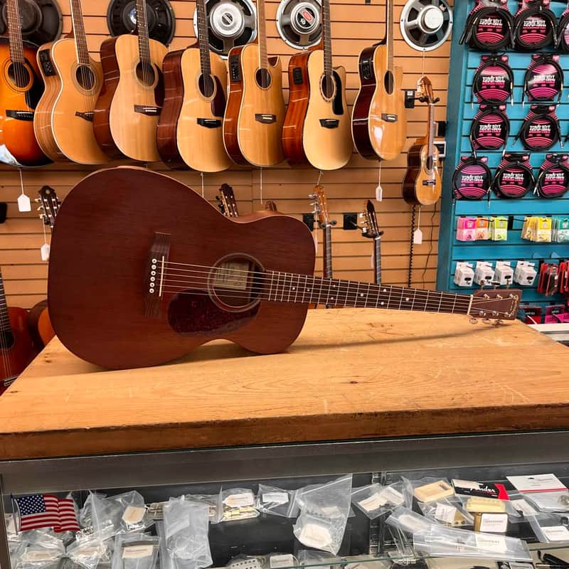 Martin 00-15 Grand Concert Mahogany Acoustic Guitar image 1