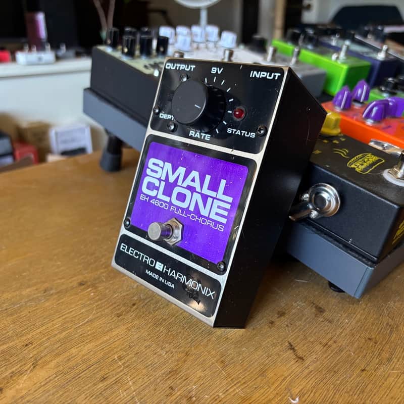 Electro-Harmonix EH4600 Small Clone Full-Chorus Guitar Effects Pedal image 1