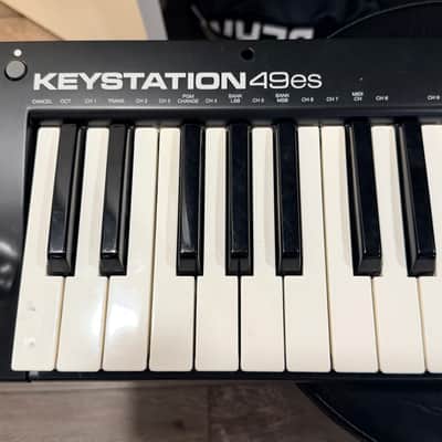 M-Audio Keystation 49es MIDI Keyboard Controller 2014 - 2016 - Black image 2