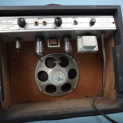Vintage 1960s Montgomery Ward Airline Tube Amplifier Model 9002 image 10