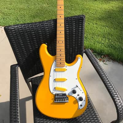 Ibanez Roadstar II Comet Series RS135 1984 Yellow image 2
