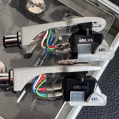 2 X Stanton 680.V3 Phono Cartridges (Twin Pack) with Stanton Headshells and Case image 11