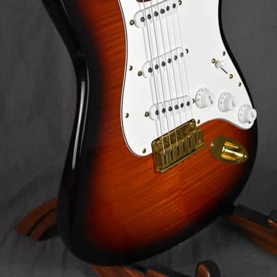 1996 Fender 50th Anniversary American Stratocaster image 12