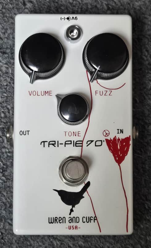 Wren and Cuff Tri-Pie '70