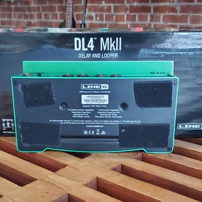 Line 6 DL4 MkII 2022 - Present - Green / Black image 2