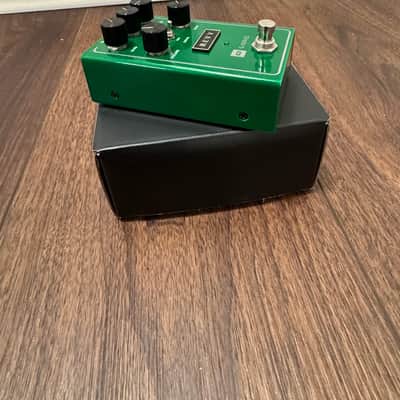 REVV G2 Overdrive V2 2025 - Green image 4