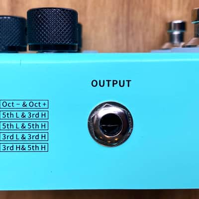 Voice & Guitar Processor Mooer Harmonier 12 Pitches & 11 Harmony Pedal! image 6