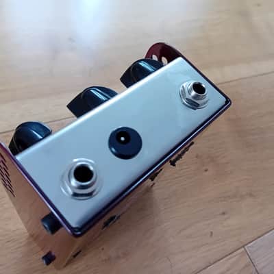 ThorpyFX Scarlet Tunic Analog Amp Emulator 2022 - Present - Chrome image 3