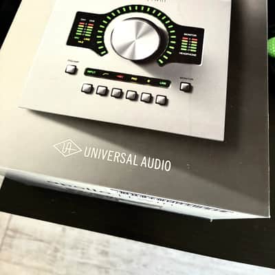 Universal Audio Apollo Twin SOLO Thunderbolt Audio Interface 2010s - Silver image 3