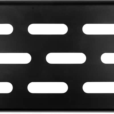MONO Small Pedalboard, 18" x 12.3" w/ Club 2.0 Accessory Case, Black image 5