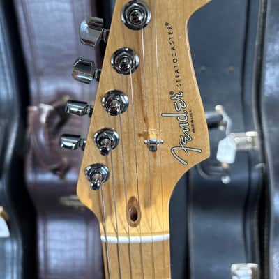 Fender Deluxe Plus Stratocaster 2016 - Metallic Sunburst image 7