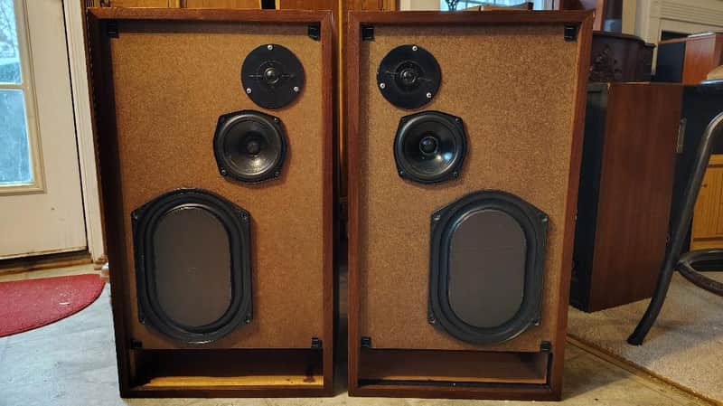 IMF Model R transmission line speakers in excellent condition - 1980's