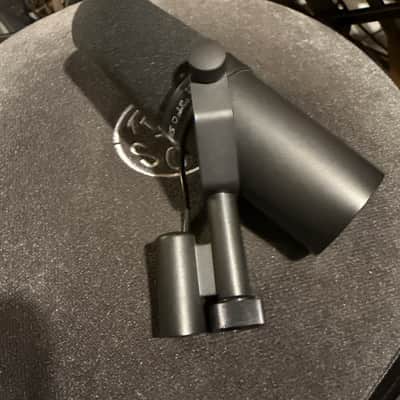 Shure SM7B Cardioid Dynamic Microphone 2001 - Present - Black image 2
