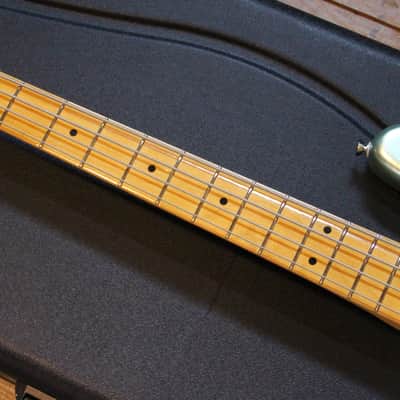 Fender American Professional II Precision Bass Left-Handed Mystic Surf Green image 3