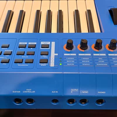 Yamaha MX49 Synthesizer 2016 - Present - Blue image 2