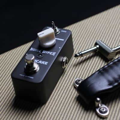 SONICAKE Noise Gate Effects Pedal Guitar Pedal Suppressor Noise Wiper Guitar Effects Pedal 2 Modes True Bypass image 8