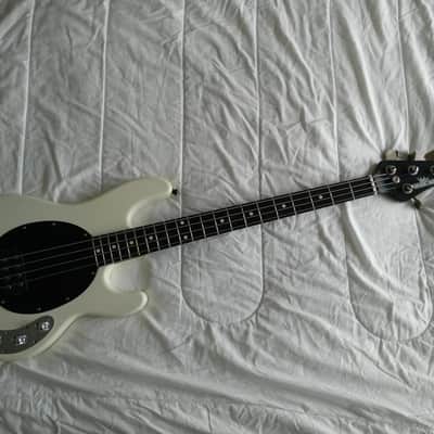 Ernie Ball Music Man SUB Bass 4 (USA Stingray) Active 2006 Textured White - Worldwide Shipping image 4