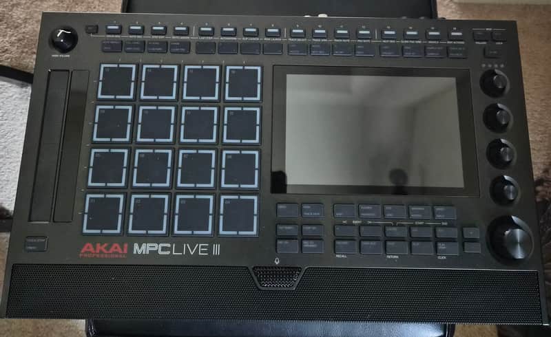 Akai MPC Live III Standalone Sampler / Sequencer 2025 - Present - Black image 1